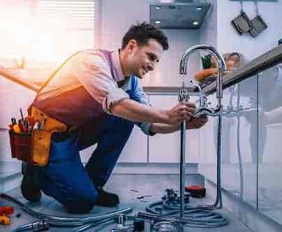 We are offering Expert Plumbing Services - 蓝鲸体育